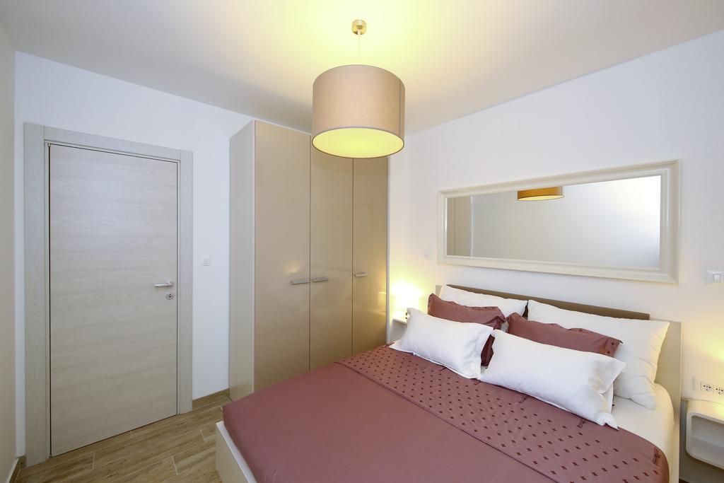 First Floor Zadar Apartment Екстер'єр фото